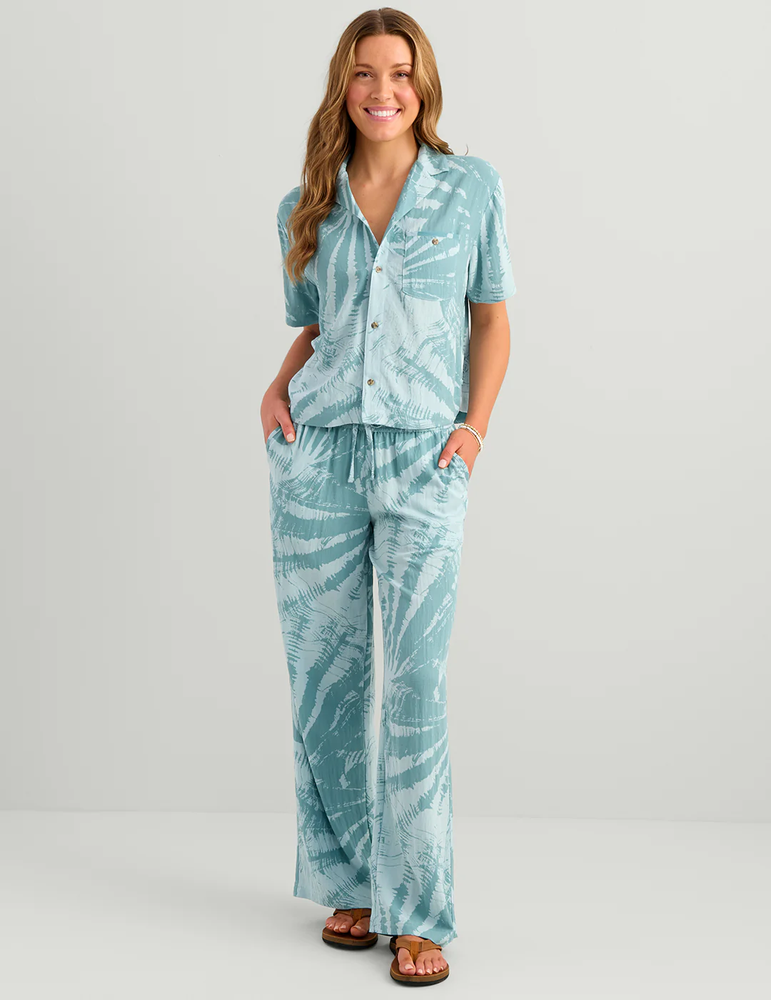 Womens Breezeway Printed Pant - Image 3