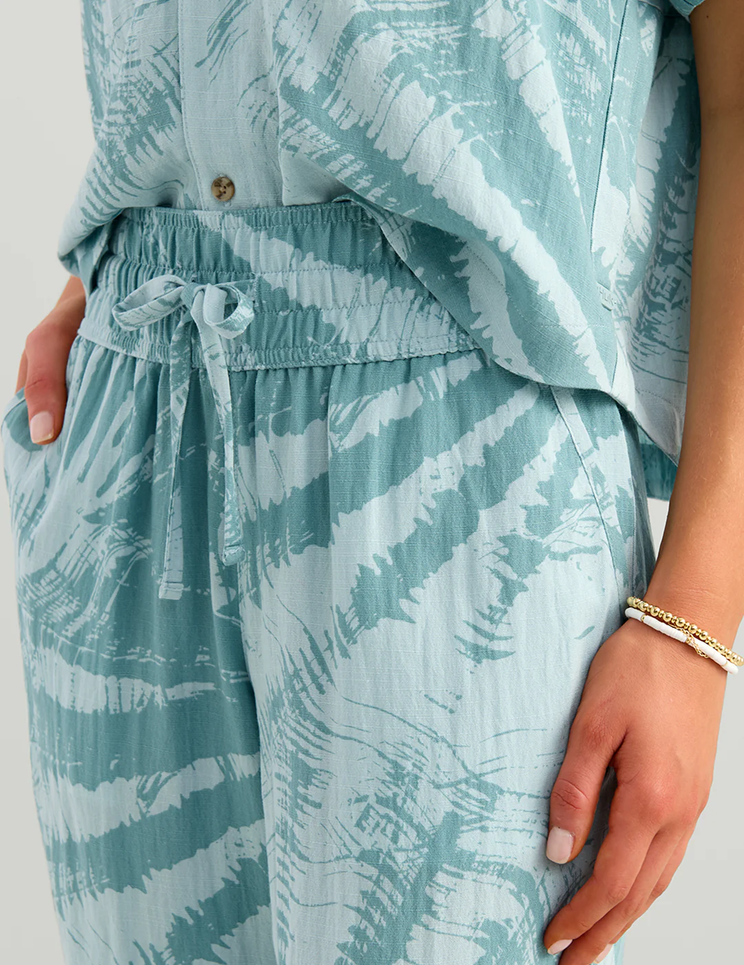 Womens Breezeway Printed Pant - Image 5