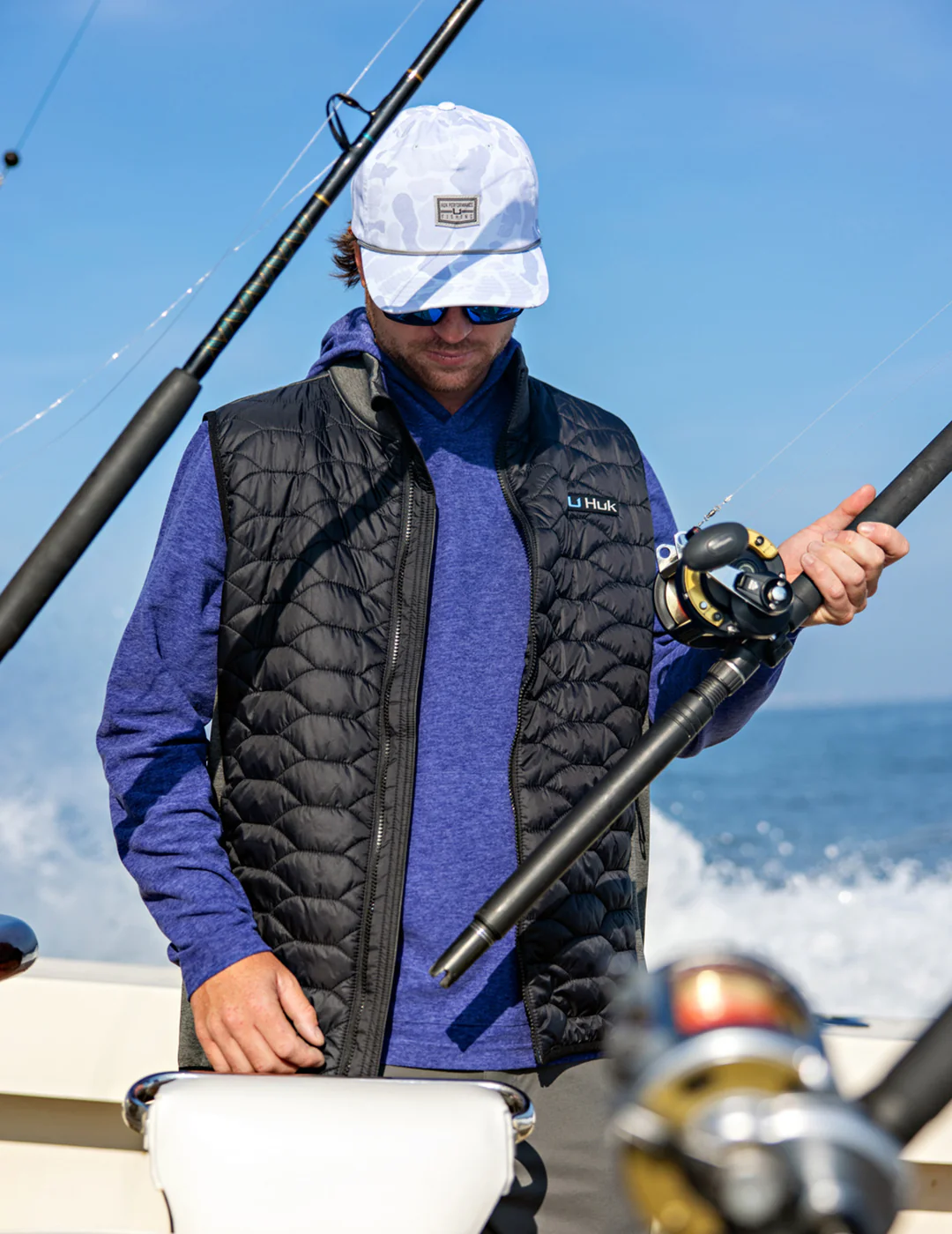 Huk Scale Hybrid Vest - Image 2