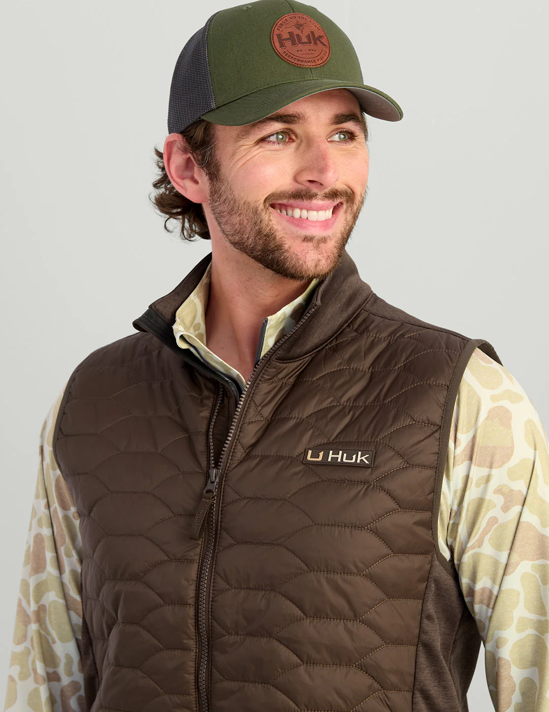 Huk Scale Hybrid Vest - Image 6
